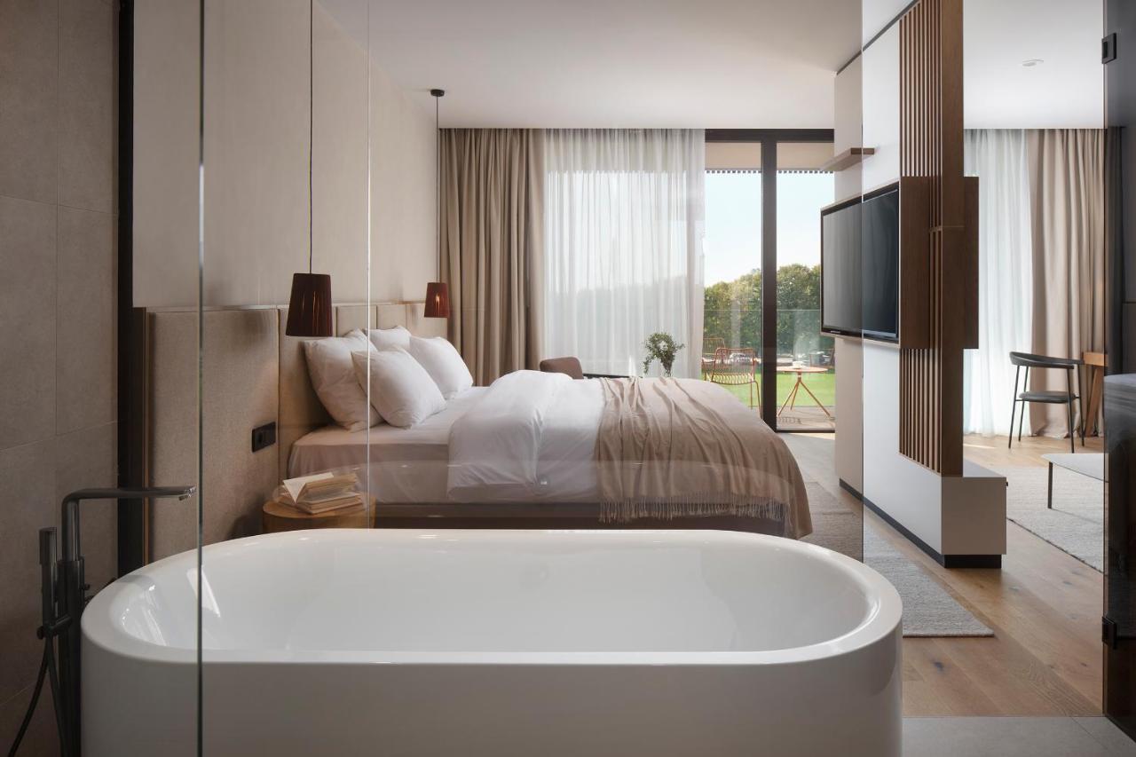 Hotel Materra Осиек Екстериор снимка