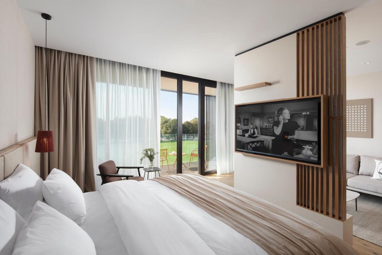 Hotel Materra Осиек Екстериор снимка