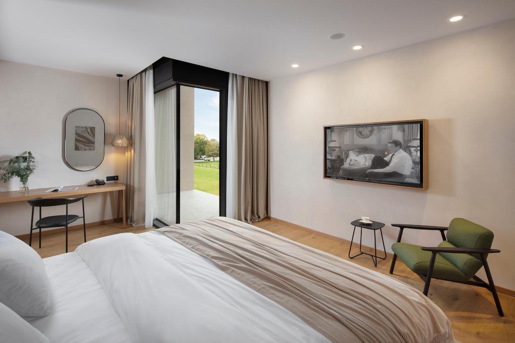 Hotel Materra Осиек Екстериор снимка